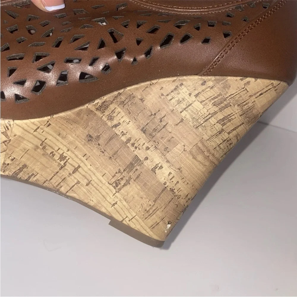 Women's Brown Lace Up Wedge Sandals Size 10 Peep Toe shoes